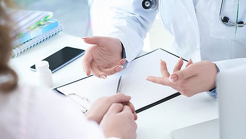 Verdrievoudiging van klachten over implantaten, zegt het RIVM