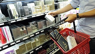 Geld terug na eenmalig testen dure parfum? Volgens de rechter mag het