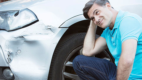 Kun je autoschade beter claimen of zelf betalen?