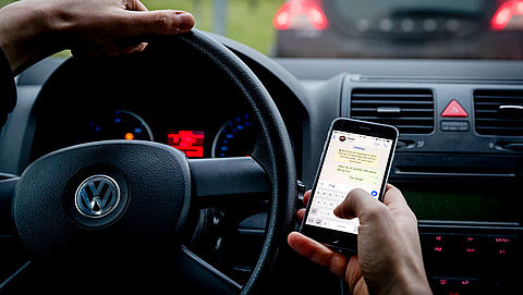 'Meer regels nodig tegen smartphonegebruik in werkverkeer'