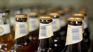 Fles bier over datum? Opdrinken kan vaak nog