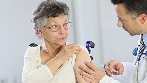 'Ent ouderen in tegen gordelroos met goedkoper vaccin'