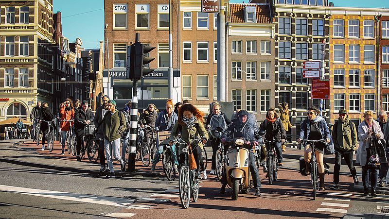 Aantal telefoongebruikers op de fiets neemt af