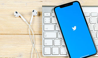 Twitter geeft gebruikers de mogelijkheid om aanstootgevende tweet te herzien