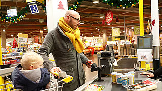 Opnieuw recordaantal pinbetalingen rond kerst