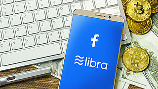 EU onderzoekt Facebookmunt Libra