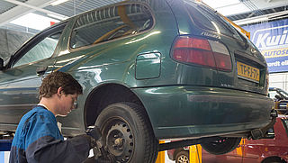 Keuring van Nederlandse auto mag binnenkort ook in buitenland