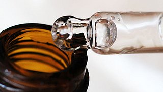 Hyaluronzuur en andere serums: hype of écht goed voor je huid?