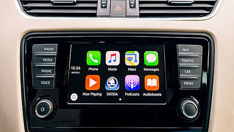Apple CarPlay en Android Auto: hoe werkt het en wat kun je ermee?
