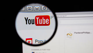 YouTube-vlogger misleidde duizenden kijkers met duur informatienummer