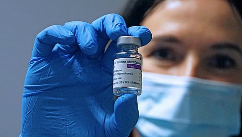 AstraZeneca: 'Geen bewijs voor hoger risico op trombose na prik'