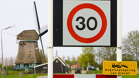 Fietsersbond: 'Maak 30 maximumsnelheid in bebouwde kom'