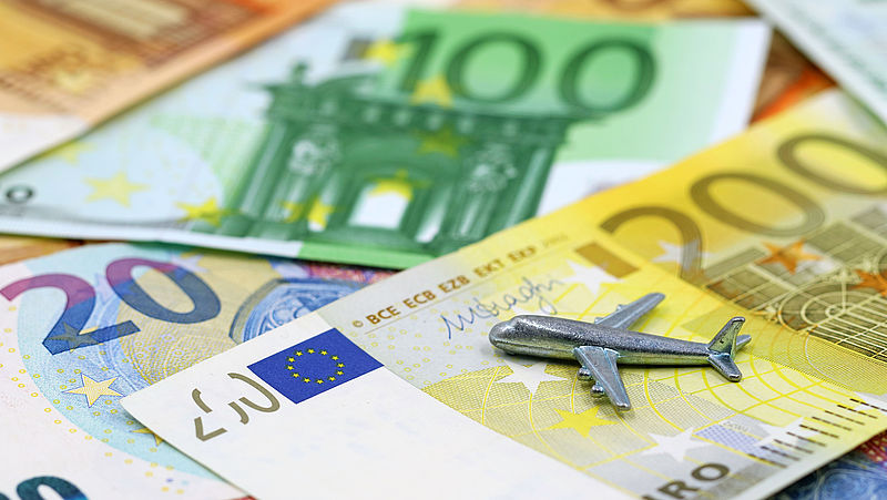 Minister roept mogelijk toch garantiefonds in het leven voor reistickets