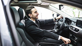 Uberchauffeurs voortaan minstens 21