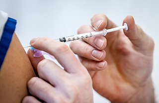 35 overlijdens na vaccinatie bekend bij Lareb