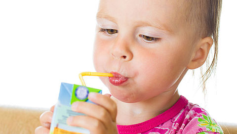 'Vruchtendrankjes voor kinderen bevatten nauwelijks fruit en te veel suiker'