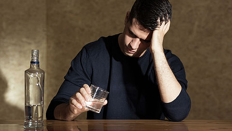 Proef met enkelband om toezicht te houden op alcoholverbod