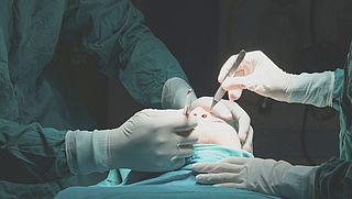 Plastische chirurgie zeer waarschijnlijk terug in basisverzekering