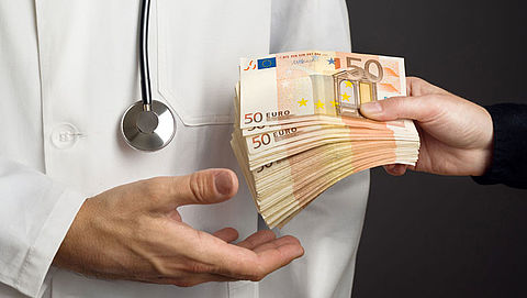 Invallen bij zorginstellingen wegens fraude