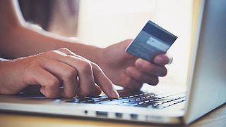 Nederlanders kopen steeds meer online, voornamelijk eten