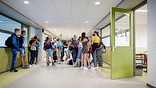 Slob: voorkom landelijke schoolsluiting, sluit enkel plaatselijk of regionaal