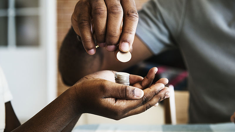 'Kleine spaarder hoeft niet te vrezen voor negatieve rente'