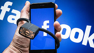 Facebook gebruikt zonder toestemming telefoonnummers voor reclame