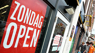 Kabinet komt met regels om verplichte openstelling van winkels te voorkomen