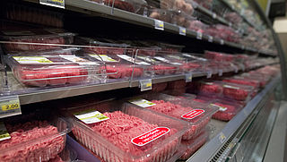 'Supermarkten stunten vaker met goedkoop vlees'