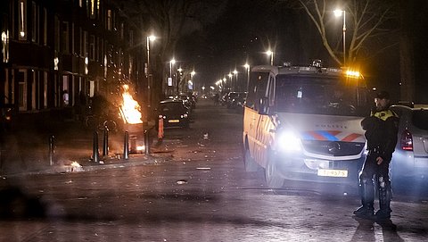 Vuurwerkverboden nauwelijks nageleefd, politiebonden willen landelijk verbod