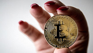 Drukte bij reparateurs harde schijven door hoge bitcoinwaarde