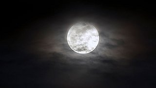Heeft de volle maan invloed op jouw slaap?