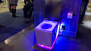 Dit kan je met een bizar toilet van 6000 euro