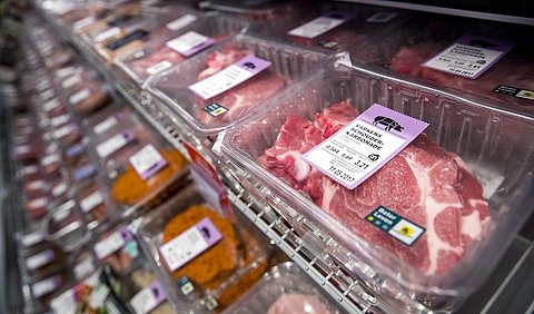 Komt de vleestaks er nu echt? Landbouwminister onderzoekt invoering heffing op vlees