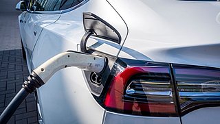 Subsidie aanvragen voor je elektrische auto in 2022: zo zit het