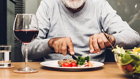 Ouder dan 60? Je hoeft (toch) geen extra eiwit te eten