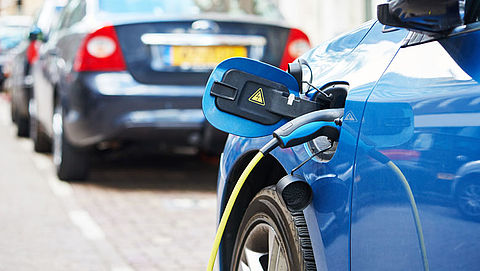 'Elektrische auto voor veel Europeanen niet te betalen'