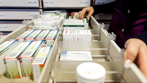 Bittere pil: medicijnen op zondag duurder dan zaterdag