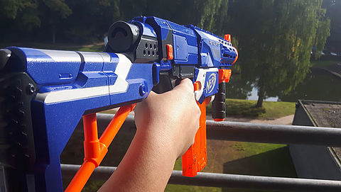NERF geweer kan schade aan ogen veroorzaken