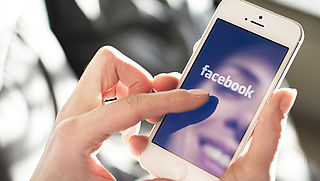 'IPhonecamera geactiveerd bij gebruik Facebookapp'