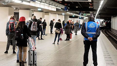 Reizigers krijgen compensatie na metrostoringen Amsterdam