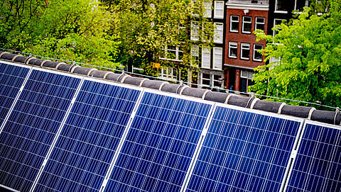 Mogelijk minimumprijs voor met zonnepanelen opgewekte stroom
