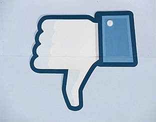Waarom is er geen 'dislike'-knop op Facebook?