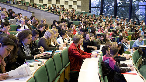 Studenten financieel gedupeerd door onduidelijkheden over afstudeerdata