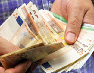 Nederlanders lenen meer en vooral duurder