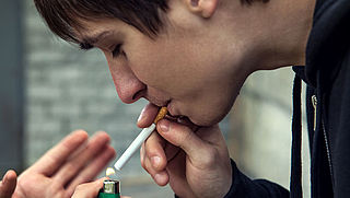 Jongeren onder de 18 komen gemakkelijk aan sigaretten