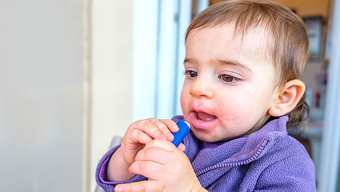 Consumentenbond waarschuwt voor gevaarlijke lippenbalsems voor kinderen