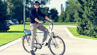 'Verplicht helm voor e-bikers om ernstig letsel te voorkomen'