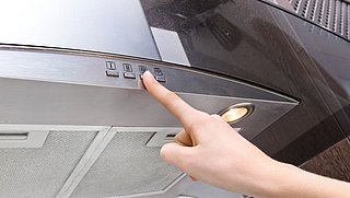 Tijdens het koken komt fijnstof vrij: dit kun je doen!