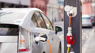 Verkoop elektrische auto's blijft dalen